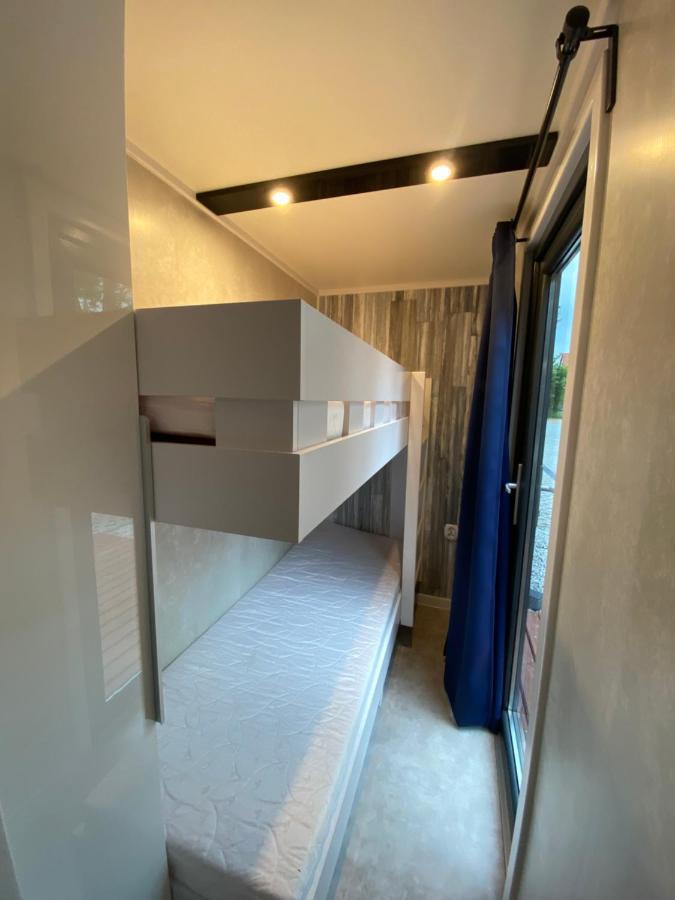 Domy Nad Morzem - Chata Pirata- Tiny House Dziwnów Extérieur photo