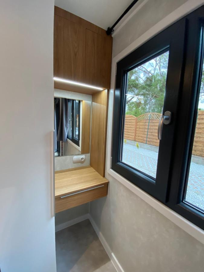 Domy Nad Morzem - Chata Pirata- Tiny House Dziwnów Extérieur photo