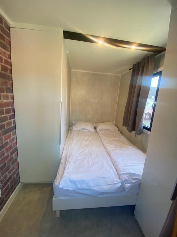 Domy Nad Morzem - Chata Pirata- Tiny House Dziwnów Extérieur photo